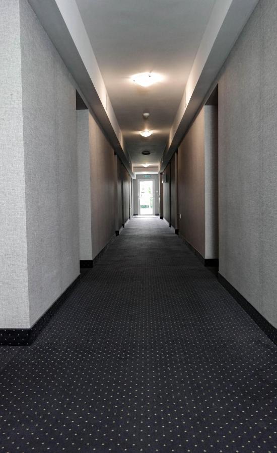 Hotel George Nadarzyn Eksteriør billede
