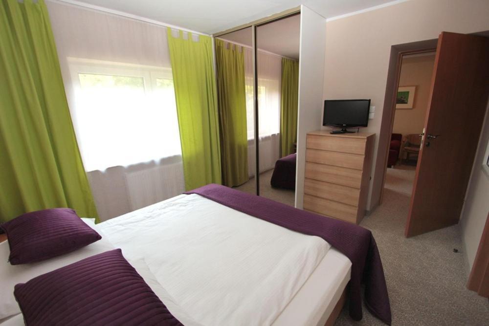 Hotel George Nadarzyn Værelse billede
